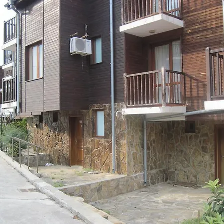 Vila Sirakovi